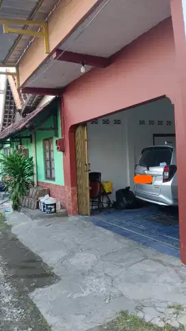 Rumah kontrakan barat mesjid jogokaryan yogyakarta