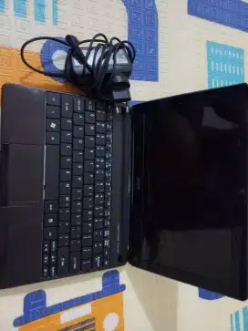 Notebook aspire one D270 mines batre aj selebihy ori normal