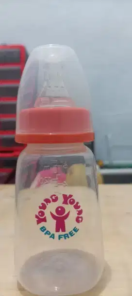 Botol Susu Bayi Young Young
