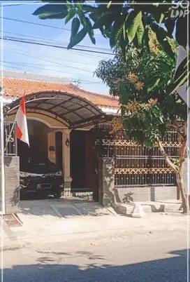DISEWAKAN EUMAH SIAP HUNI
