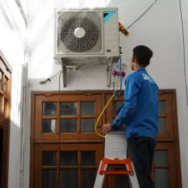 Service Ac,Mesin Cuci,Kulkas,Pompa Air dan Bongkar Pasang AC.
