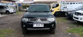 Mitsubishi Strada Triton 2.5A Exceed 4x4 A/T tahun 2010