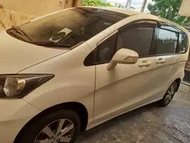 Honda Freed 2011 Bensin