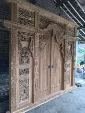 Pintu Gebyok ukir Jepara