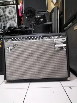 Ampli gitar Fender frontman 212r
Mulusss