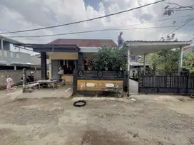 Rumah Belakang Informa Kota Sukabumi Strategis bisa buat usaha