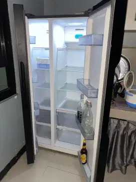 Kulkas Polytron