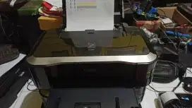 Canon IP 3680 siap pake Poto asli  normal warna kuning buntu