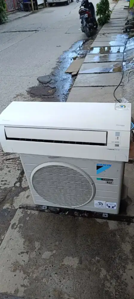 Ac daikin thailand inventer 1,5pk R32
