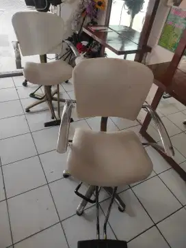 Kursi salon 2 di jual murah