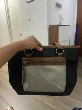 Tas Wanita Merk Payless