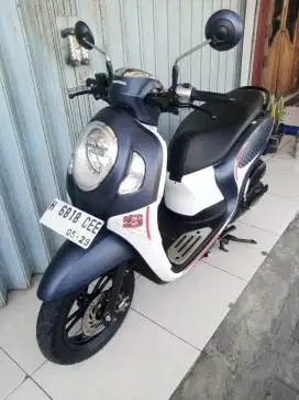 Scoopy Fashion 2024
