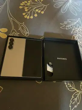 Samsung z fold 6 like new
