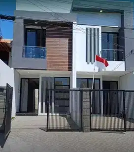 RUMAH BARU KLAMPIS SEMOLO MEPET MERR GALAXI MALL KERTAJAYA HOKKY SURAB