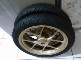 Velg dan ban motor beat