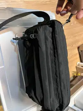Tas Selempang ZARA