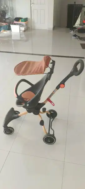 Stroller anak masih seperti baru