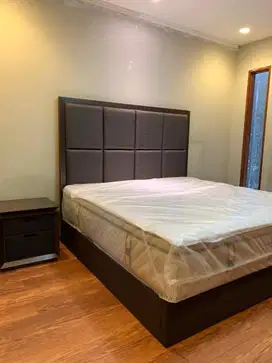 Kasur King Koil Harriett 200x200 + Divan Full Foam – Second Mulus!