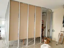 Tukang skat partisi gipsum