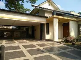 Dijual rumah luas di Ciganjur Jaksel ada Swimming Pool #231643