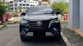 Toyota Fortuner 2.4 G Diesel AT Facelift 2023 Like New Low Km800 Perak