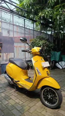 VESPA MATIC SPRINT IGET 150 ABS