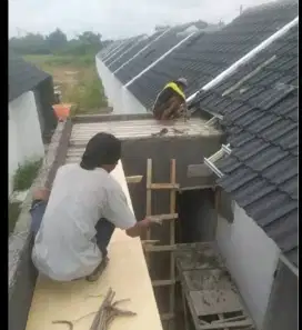 Tukang bangunan malang