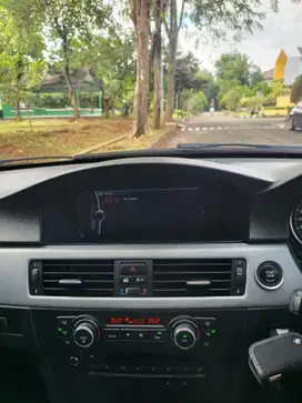BMW 325i 2012 Bensin