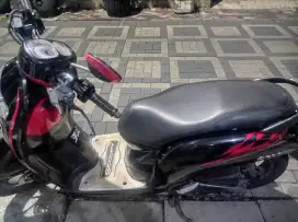 Jual Scoopy 2018 palt mati 4 tahun atas nama sendiri