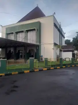 1,5 lantai .(Bata Merah)Rumah bebas banjir di jamin .. istimewa sekali