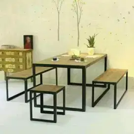 Meja bangku restoran dan cafe