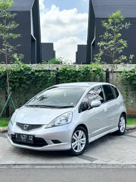 Honda Jazz RS 2010 KM antik 80rb Like New