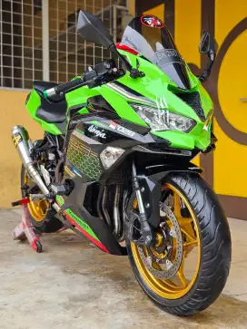 Kawasaki ZX25R / ZX 25R 2020 ABS SE KTQRS, Green Premium Metalic.