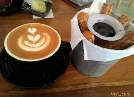 Lowongan kerja kasir wanita untuk coffee shop