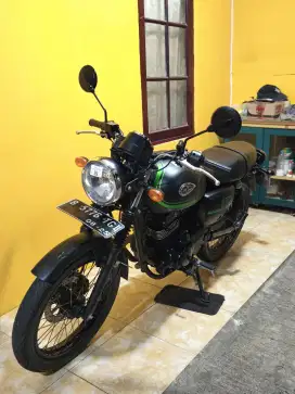 Bissmillah dijual motor Kawasaki w175 cafe SE 2020