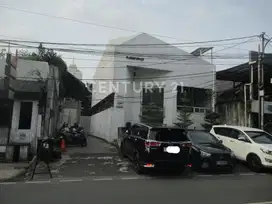 Rumah Usaha Kedai Kopi Di Daerah Gandaria