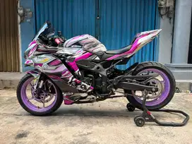 KAWASAKI ZX25R 2021 QUICKSHIFT ABS KRT 2022