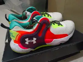 Under armour hovr apex 3 sepatu running