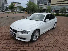 Bmw 320i luxury low km cakep