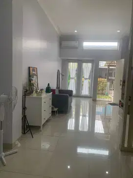 Rumah bagus siap pakai Melati Mas Serpong