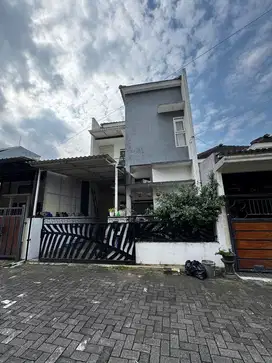 Rumah royal atletik residence kota malang
