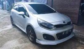Kia Rio SE 1.4MT, Km 93rb, Pajak Mei 2026, Service Rutin, NePis!