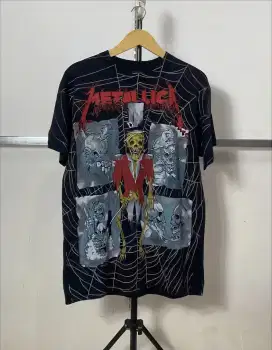 KAOS BAND VINTAGE BAJU T-SHIRT METALLICA MADE IN USA (RARE / LANGKA)