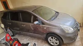 Nissan Grand livina 2012 Bensin
