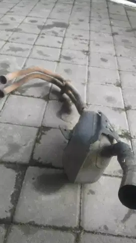 Knalpot motor r25