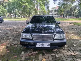 Mercedes benz C200 W202 1997 AT