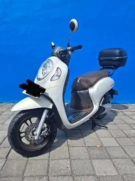 Honda scoopy 2023 sehat bonus BOX GIVI