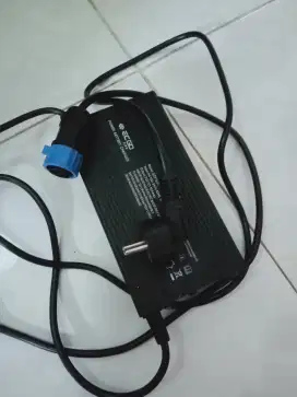 fast charging motor listrik