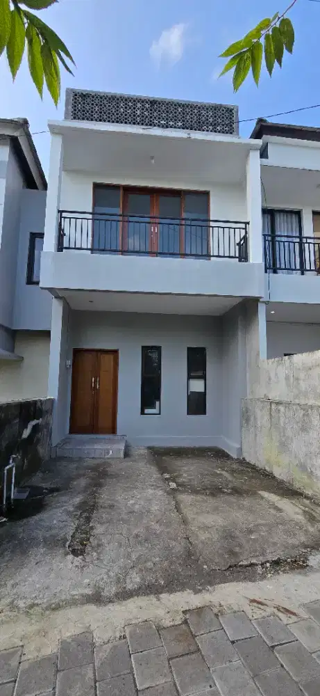 JUAL CEPAT VILLA 3 lantai best view GWK