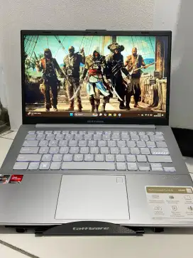 Jual Laptop Asus Vivobook Go 14, SSD 512Gb, Ram 8Gb, Kondisi 99% mulus